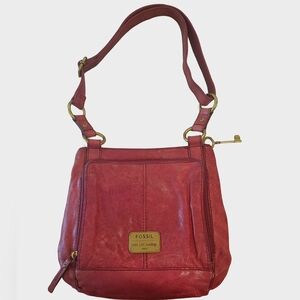 Fossil Wine Colored Saddle Bag Crossbody Purse Adjustable Key Charm